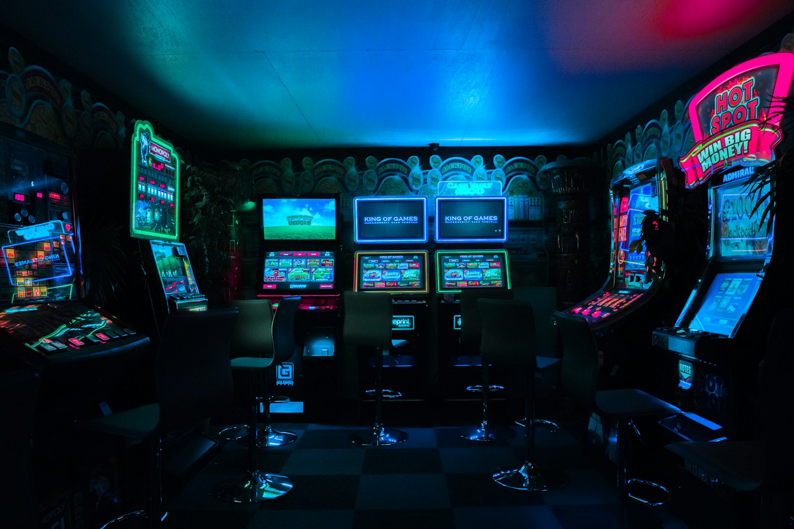 Neon without a finished room is just a glowing sticker on a cave wall